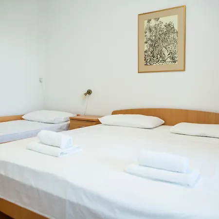 아파트 Zina Apartmants